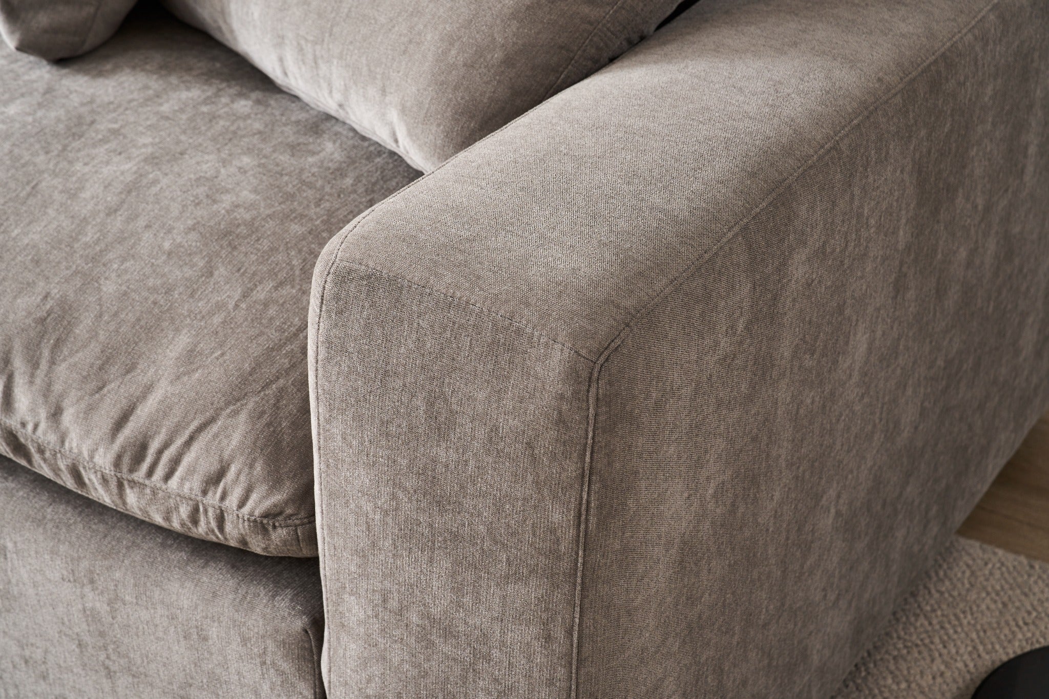 Norwick Grey Cloud Sectional Sofa – 4-Piece
