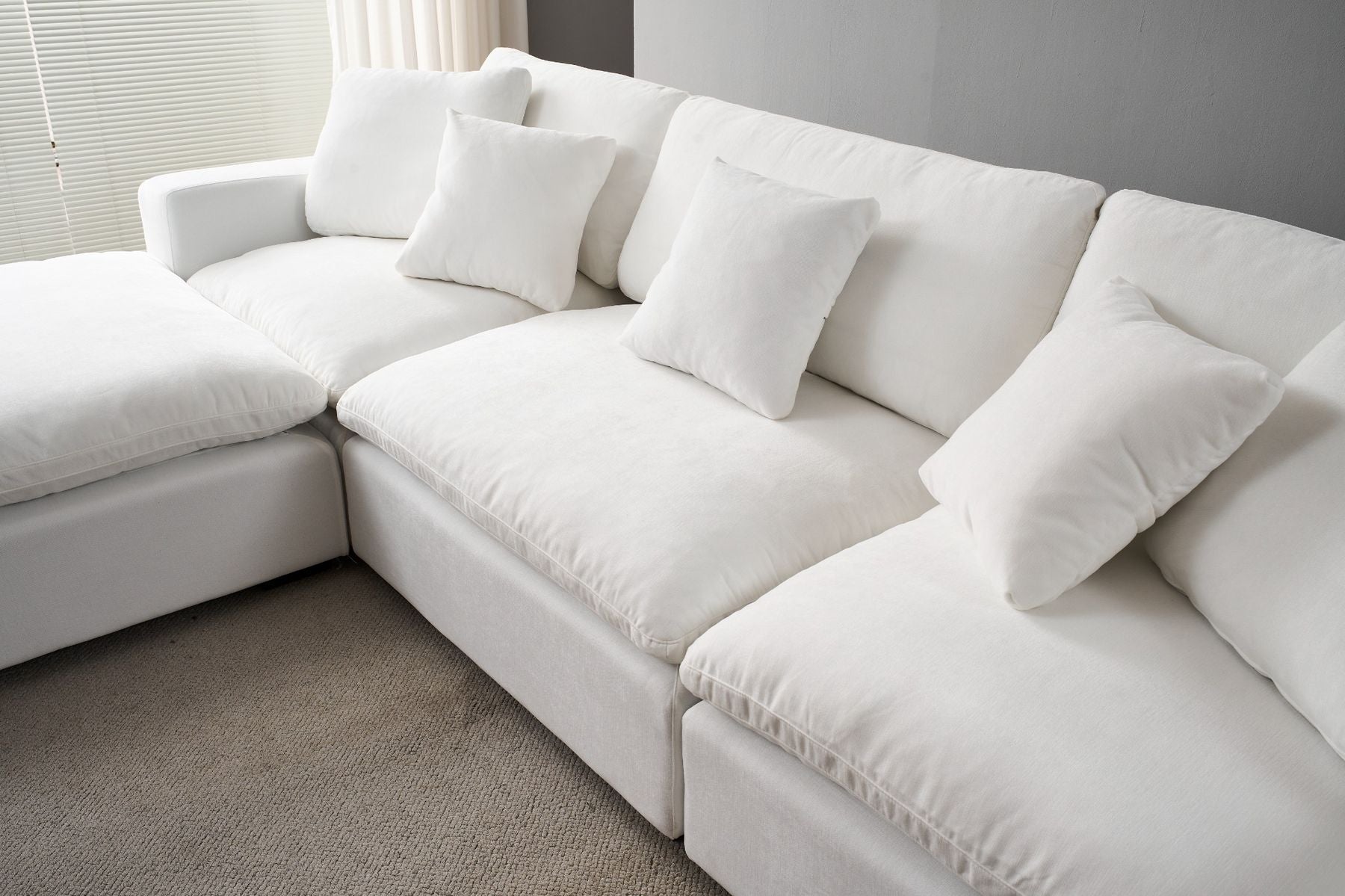 Norwick White Cloud Sectional Sofa – 4-Piece