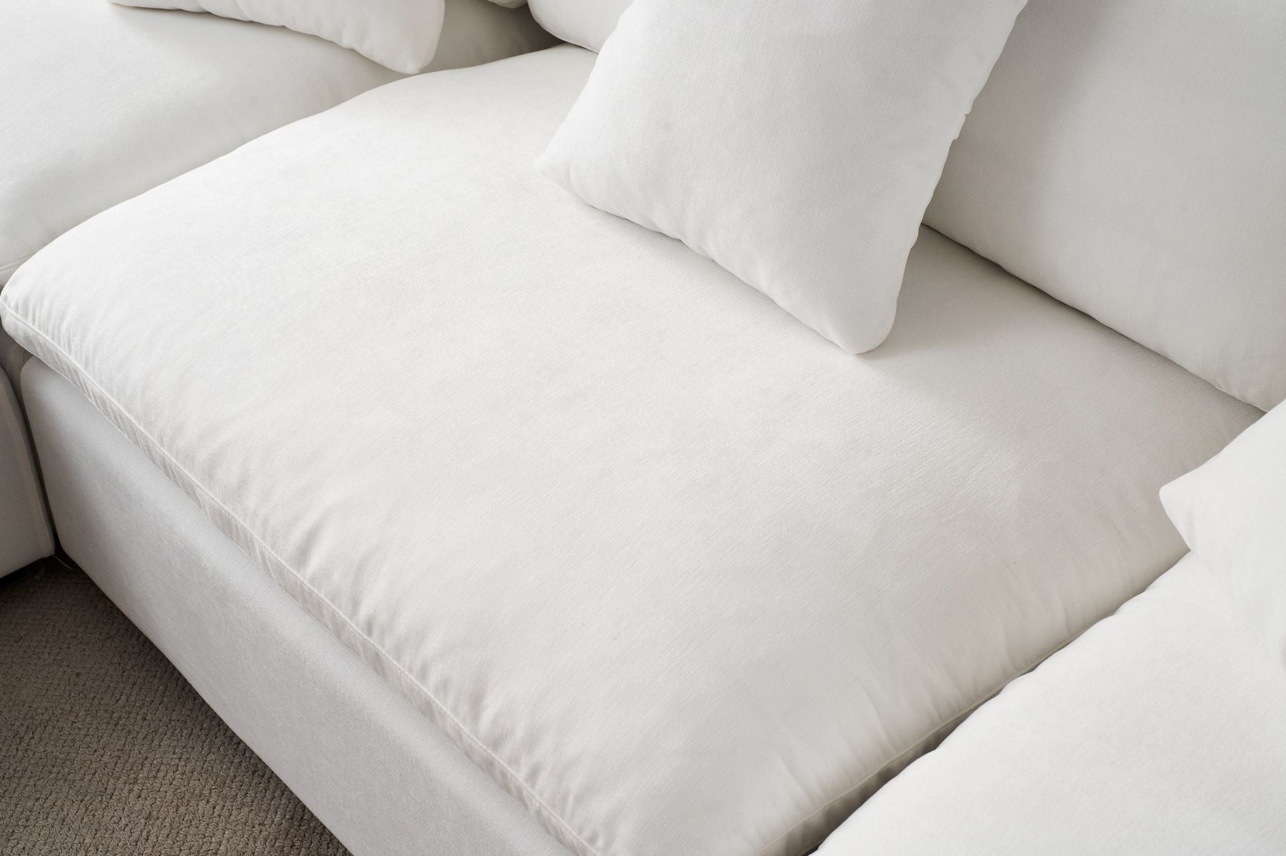 Norwick White Cloud Sectional Sofa – 4-Piece